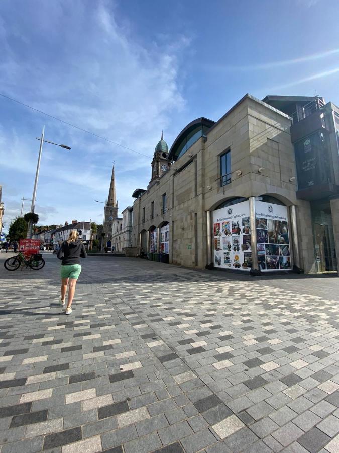 Central Lisburn Duplex Apartment Siren Stays Exterior photo